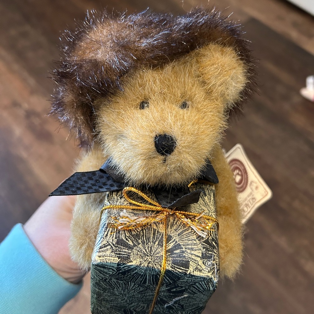 Boyd’s Bear Ivanna Spendalot 1988-2002